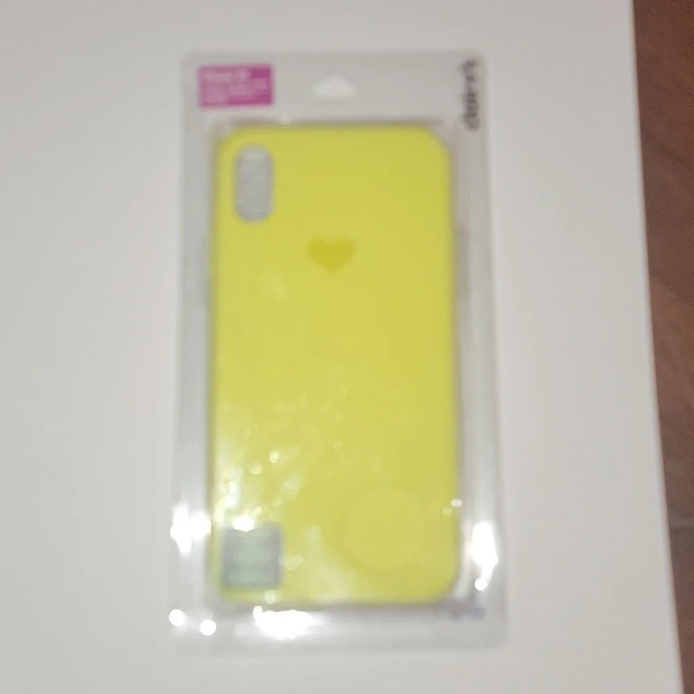 (J23) iPhone XR Phone Case yellow
